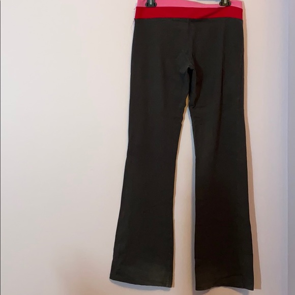 Yoga Pants - Picture 2 of 5